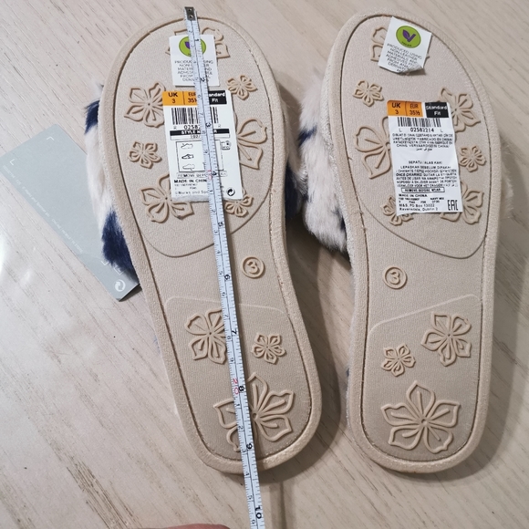NWT! M&S Collection Slippers - Picture 6 of 10